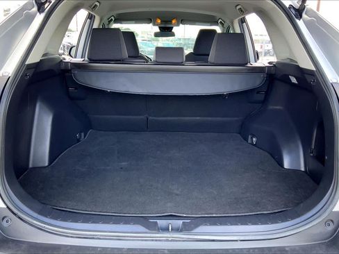 Used 2019 Toyota RAV4 LE FWD image 34