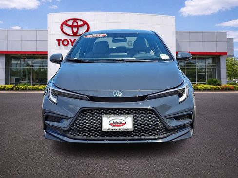 Used 2023 Toyota Corolla SE w/ Carpet Mat Package (TMS) FWD image 2