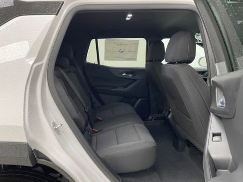 New 2026 Chevrolet Equinox LT w/ Safety and Technology Package AWD/4WD image 13