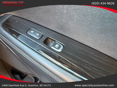 Used 2020 Kia Sorento LX image 36