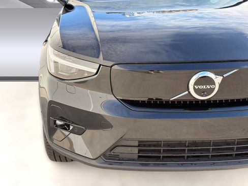 Certified 2023 Volvo C40 P8 Recharge Ultimate image 11