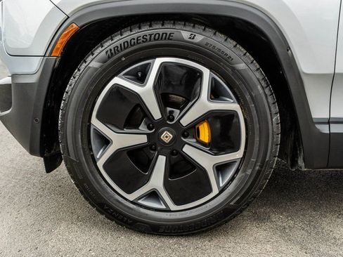 Used 2024 Rivian R1S Adventure image 42