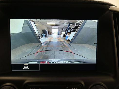 Used 2024 GMC Terrain SLT FWD image 13