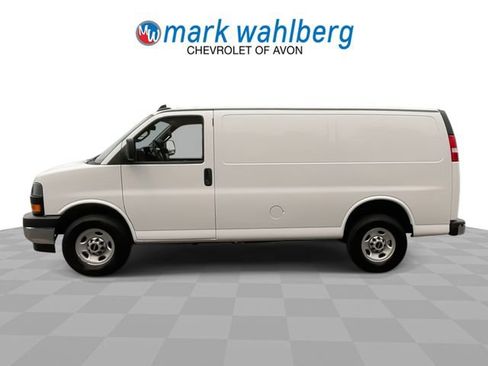 Used 2024 GMC Savana 2500 w/ Driver Convenience Package RWD image 5