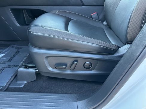 Used 2024 Nissan Pathfinder SL image 21