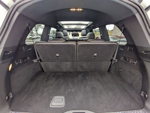 Used 2025 Mercedes-Benz GLS 450 4MATIC image 29