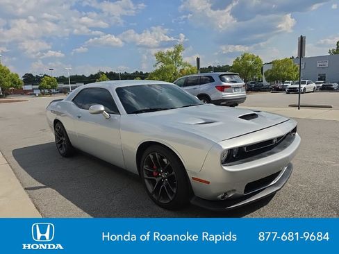 Used 2021 Dodge Challenger R/T Scat Pack RWD image 8