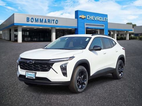 New 2026 Chevrolet Trax LT w/ Driver Confidence Package FWD image 1