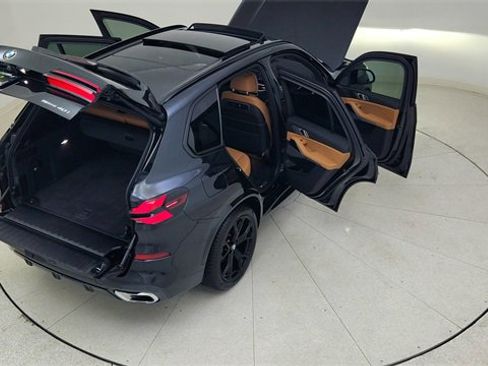 Used 2025 BMW X5 sDrive40i w/ M Sport Package image 93