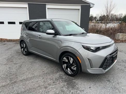 Used 2023 Kia Soul GT-Line FWD image 1