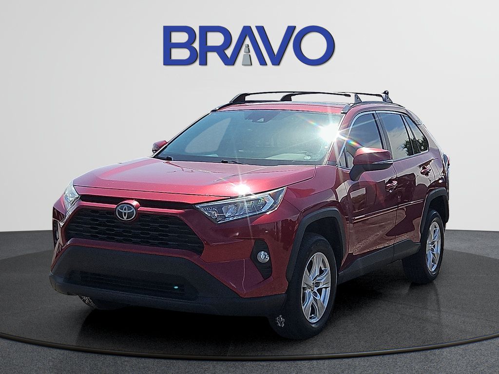 Used 2021 Toyota RAV4 XLE w/ Convenience Package AWD/4WD image 1