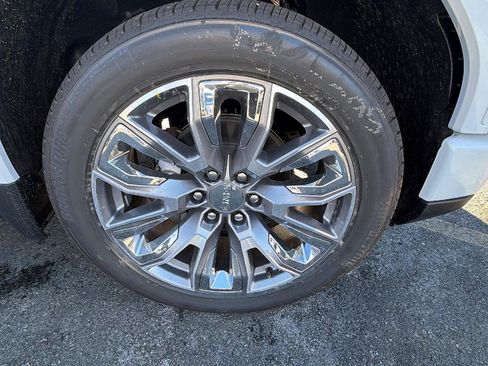 New 2026 GMC Sierra 1500 Denali w/ Denali Reserve Package image 9