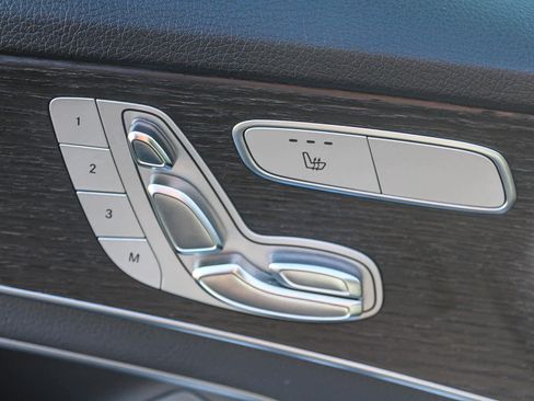 Used 2019 Mercedes-Benz C 300 Sedan image 21