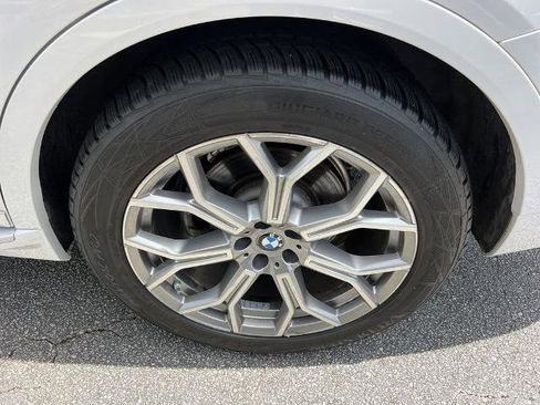 Used 2021 BMW X7 xDrive40i w/ Premium Package AWD/4WD image 16