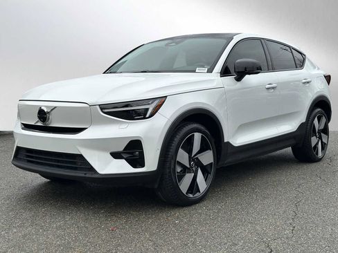 Certified 2023 Volvo C40 P8 Recharge Ultimate image 5