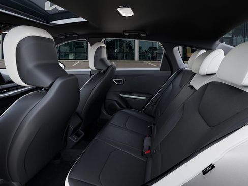 New 2026 Kia K4 GT-Line FWD image 19