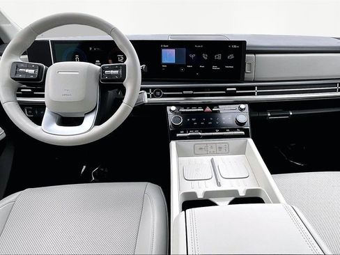 Used 2026 Hyundai Santa Fe SEL image 16