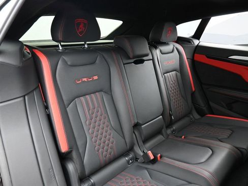 Used 2024 Lamborghini Urus S AWD/4WD image 28