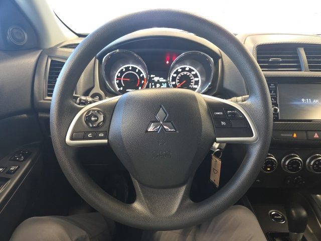 Used 2025 Mitsubishi Outlander Sport ES AWD/4WD image 21