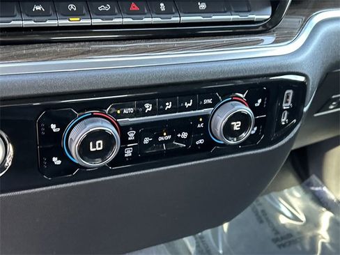 Used 2022 Chevrolet Silverado 1500 LT image 26