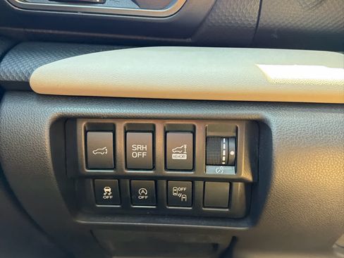 Used 2023 Subaru Forester Limited AWD/4WD image 19