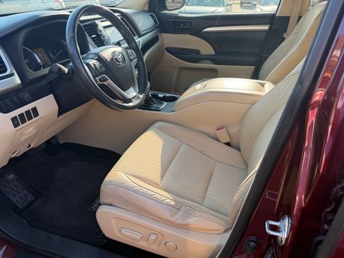 Used 2014 Toyota Highlander Plus image 13