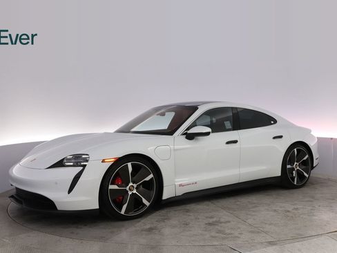 Used 2022 Porsche Taycan 4S AWD/4WD image 18
