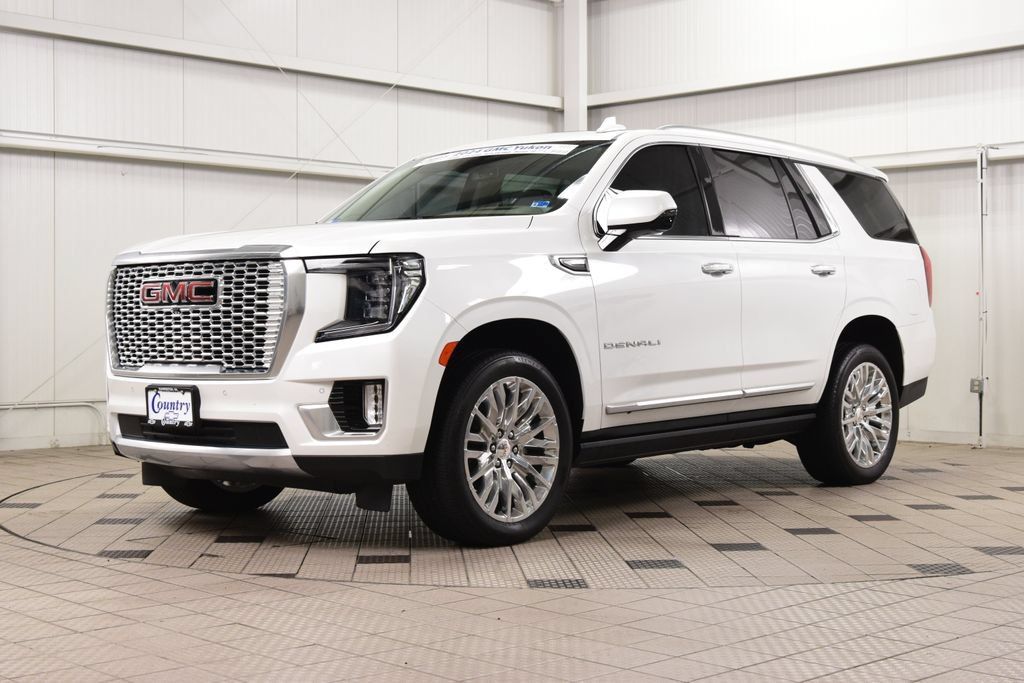 Used 2024 GMC Yukon Denali AWD/4WD image 3