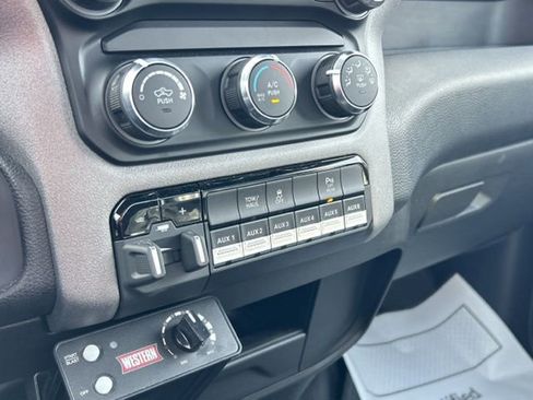 Used 2024 RAM 2500 Tradesman image 33