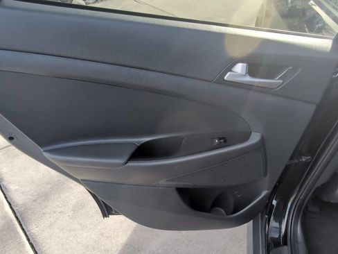 Used 2019 Hyundai Tucson SE w/ Cargo Package image 25