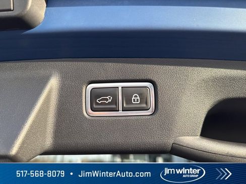 Used 2021 Kia Sorento SX image 28