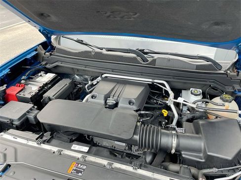 Certified 2024 GMC Canyon AT4 image 29