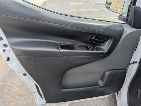 Used 2021 Nissan NV200 SV w/ Sliding Door Glass Package image 14