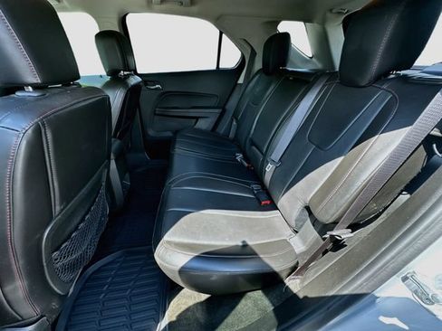 Used 2017 Chevrolet Equinox Premier w/ Enhanced Convenience Package FWD image 25