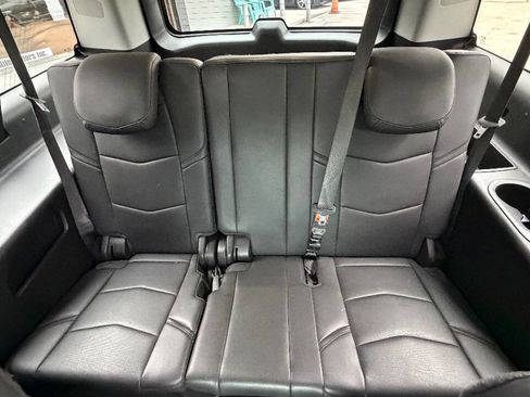 Used 2018 Cadillac Escalade ESV Premium Luxury image 13