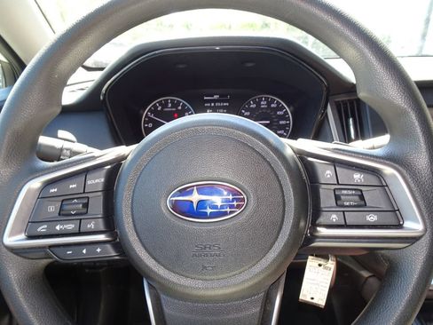 Used 2024 Subaru Outback AWD/4WD image 18