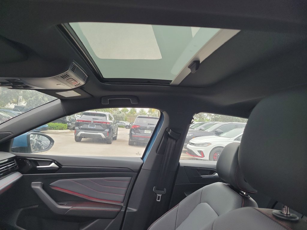 New 2026 Volkswagen Jetta GLI Autobahn FWD image 8