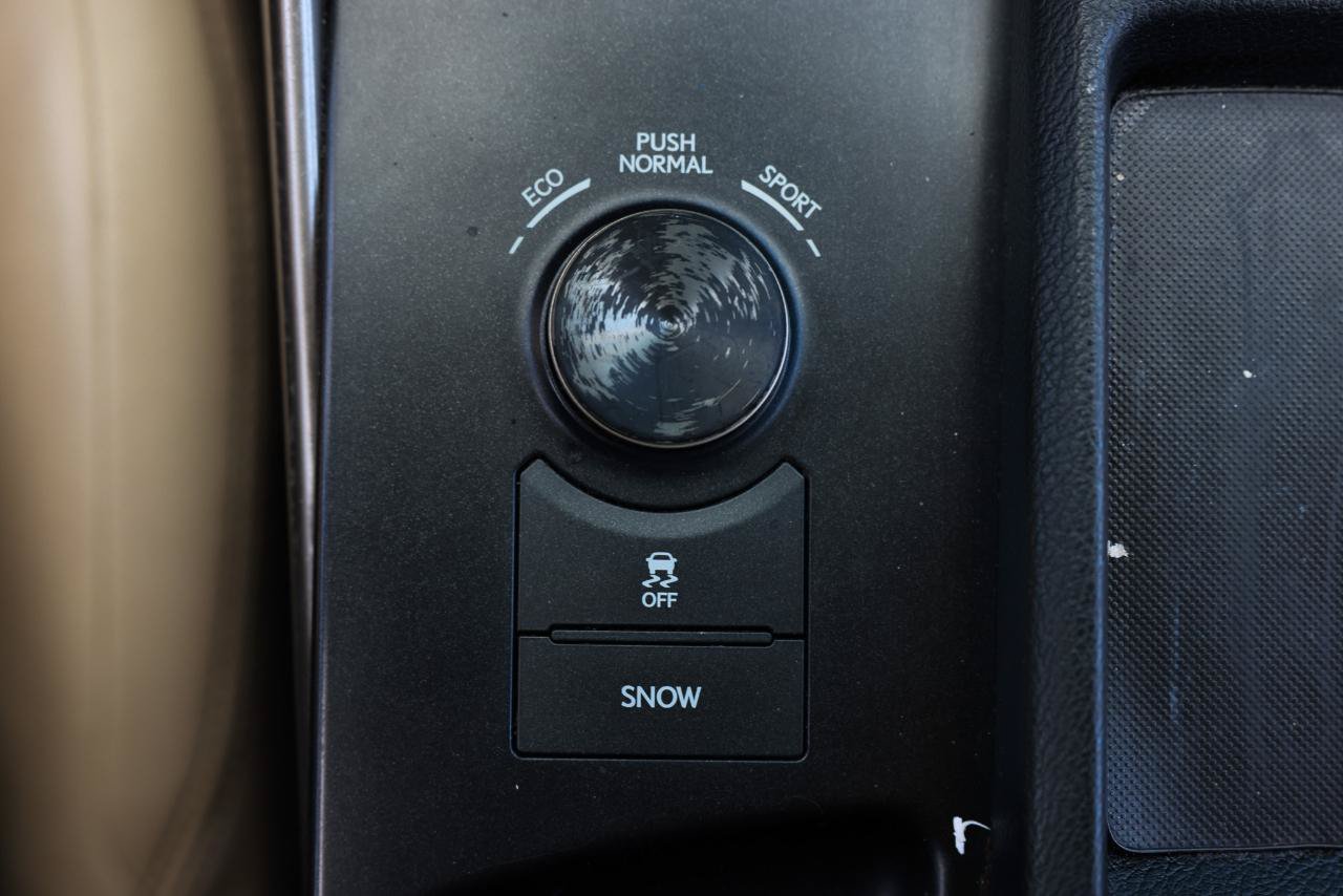 Used 2015 Lexus IS 250 RWD image 40