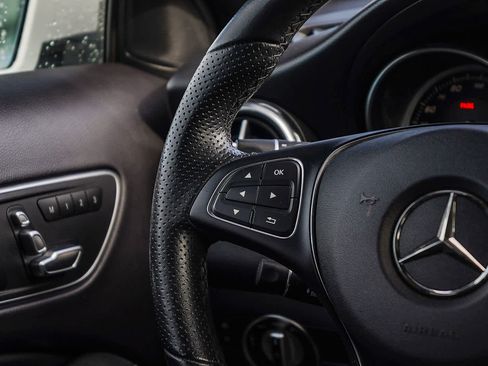 Used 2020 Mercedes-Benz GLA 250 GLA 250 w/ Convenience Package image 17