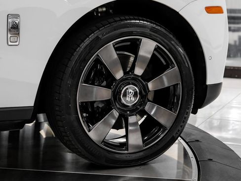 Used 2022 Rolls-Royce Cullinan AWD/4WD image 78