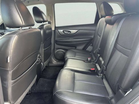 Used 2015 Nissan Rogue SL AWD/4WD image 11
