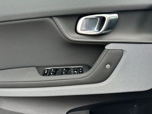 Used 2023 Polestar Polestar 2 w/ Pilot Pack image 14