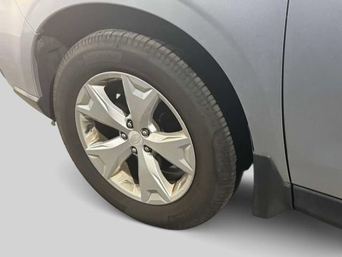 Used 2016 Subaru Forester 2.5i w/ Alloy Wheel Package AWD/4WD image 10