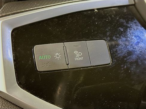 Used 2023 Audi Q3 2.0T Premium Plus w/ Premium Plus Package image 17