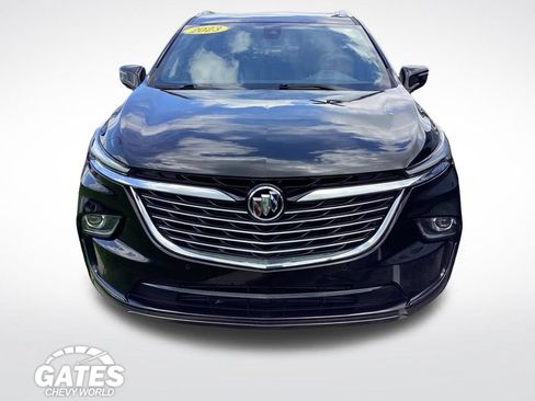 Used 2023 Buick Enclave Essence FWD image 2