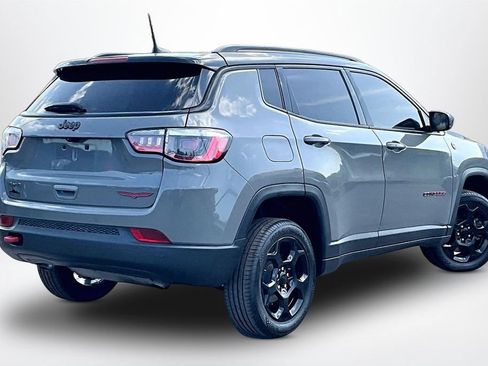 Used 2023 Jeep Compass Trailhawk AWD/4WD image 6