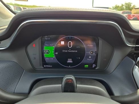 Used 2022 Chevrolet Bolt EUV Premier w/ Launch Edition FWD image 20