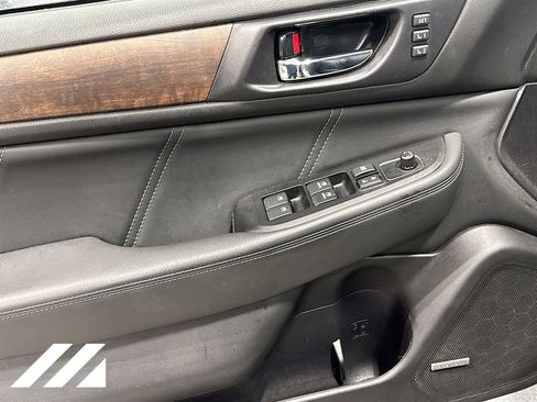 Used 2019 Subaru Outback 3.6R Limited image 20