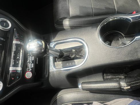 Used 2016 Ford Mustang Premium RWD image 22