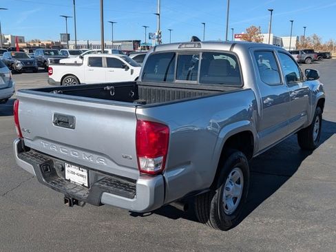 Used 2020 Toyota Tacoma SR image 6